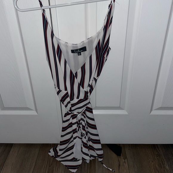 White and burgundy mini wrap dress - Picture 1 of 3